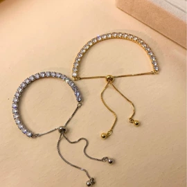 项链;戒指;手镯