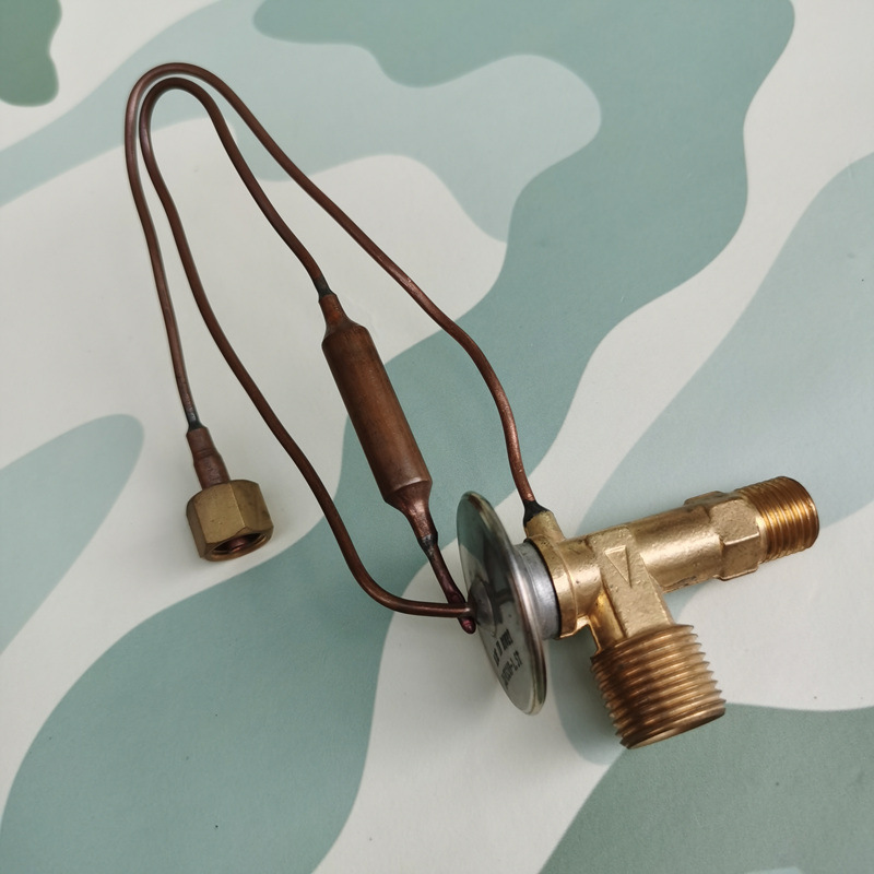 东风EQ1118GA/EQ2102/EQ5118/EQ1141军车越野车配件 空调膨胀阀