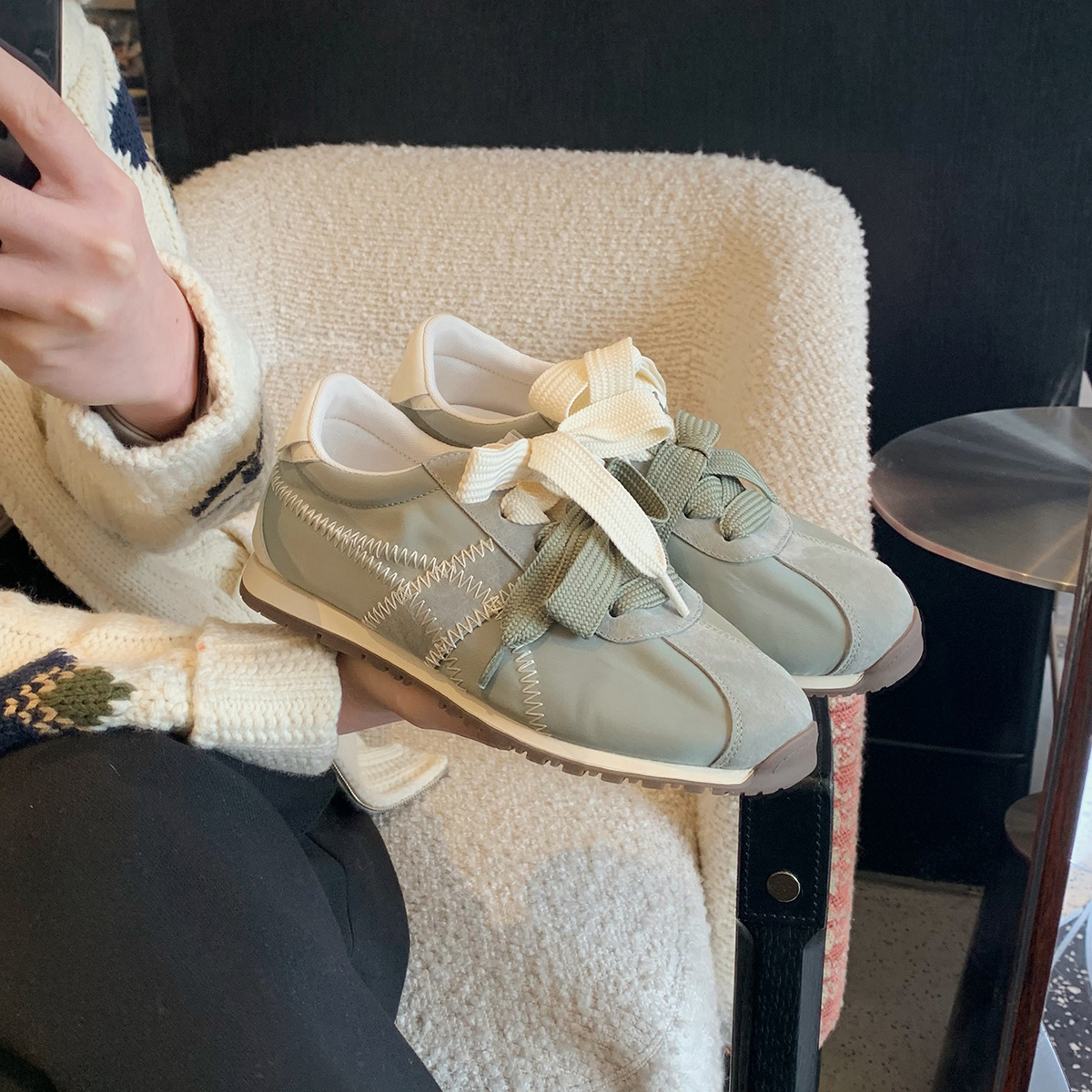 Versión de cuero de vaca de la uva de la misma blogger coreano de moda cabeza redonda de color Miu correa casual Agan De zapatos de entrenamiento para mujeres