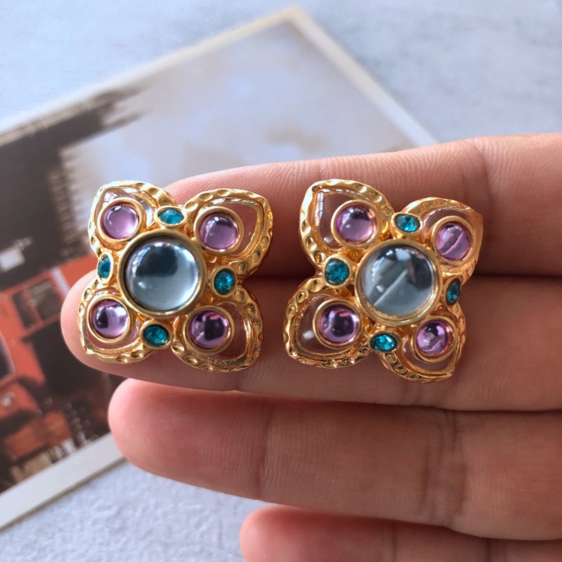 Nihaojewelry Jewelry Wholesale Colored Diamonds Drip Glaze Electroplated Ear Clips display picture 3