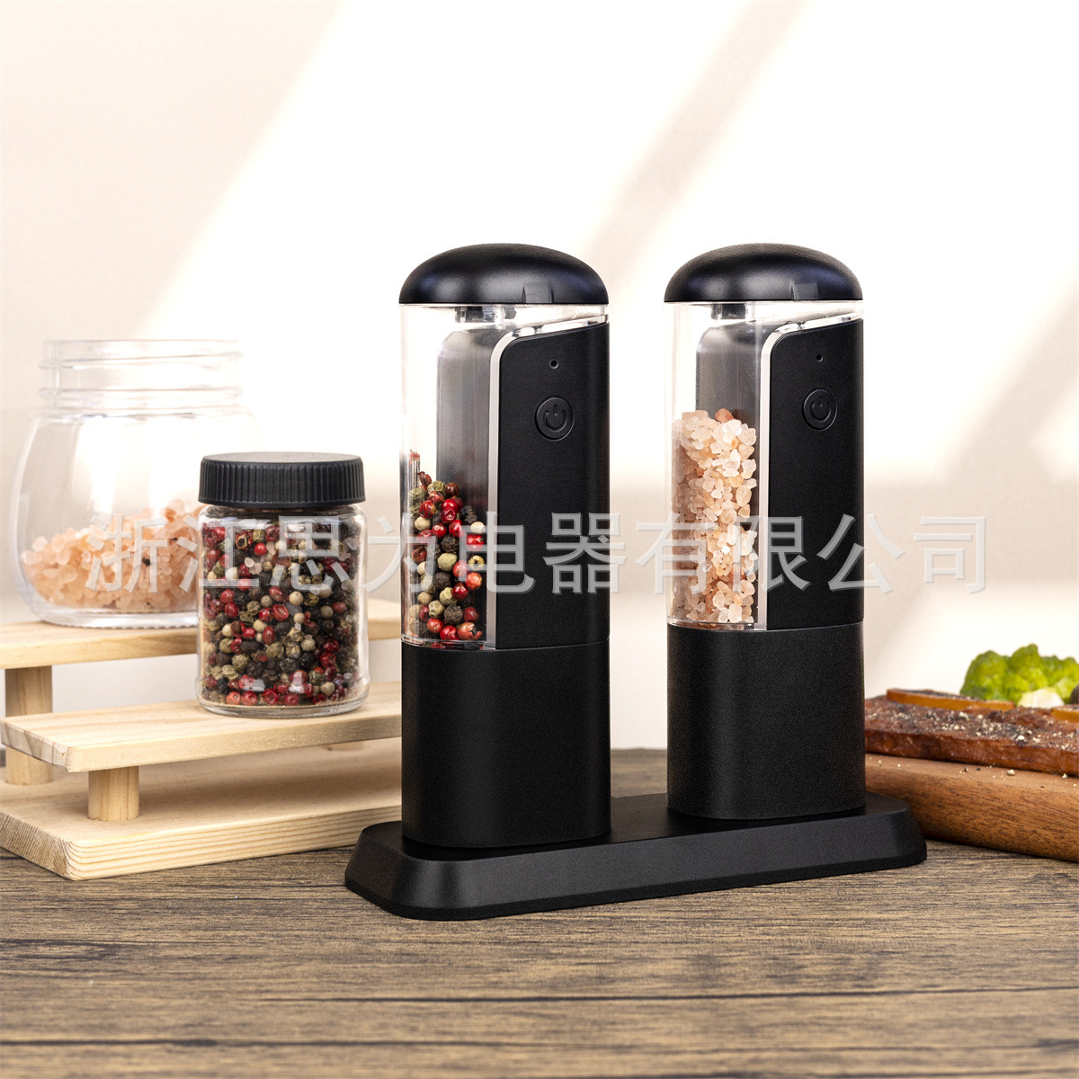 Molino de pimienta eléctrica molino de sal marina de pimienta doméstica base USB doble carga combinación de fábrica de origen