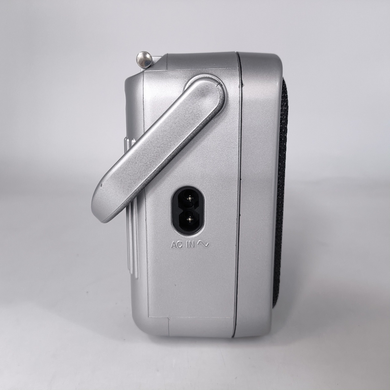 Nuevo comercio exterior transfronterizo portátil MW / FM / SW1 - 2 4 banda de radio receptor de alta sensibilidad DC3V