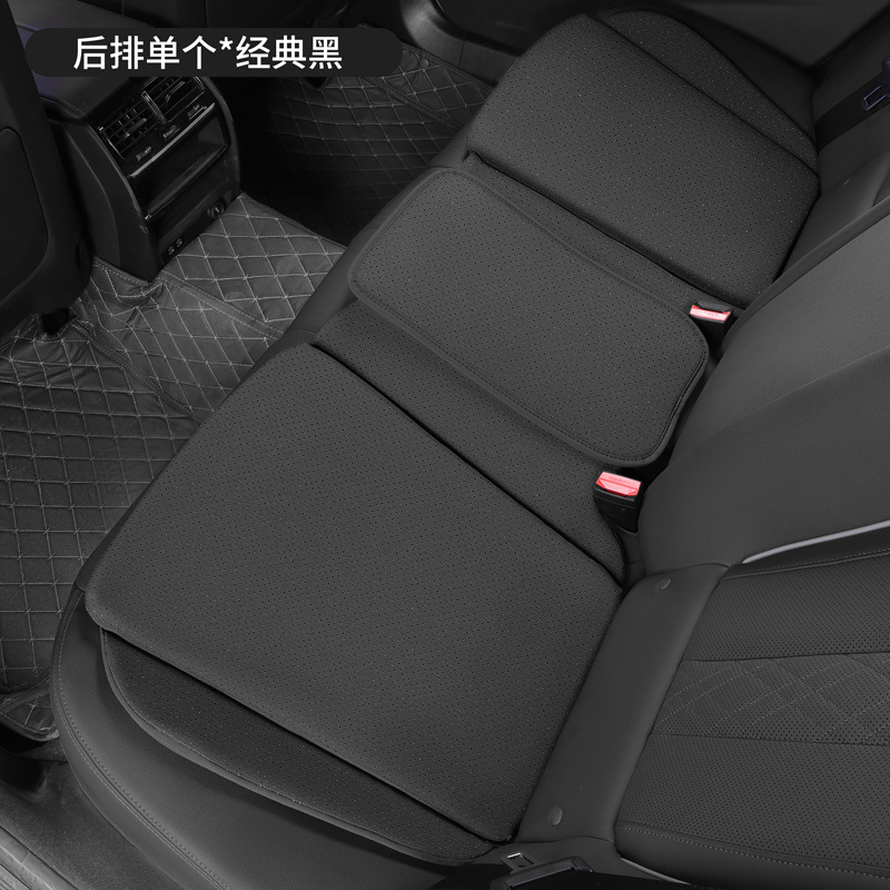 自動車の座布団と長い足の女性の運転手の車載の主な助手席のシートは神器の滑り止めを支えて、位置を移動しません。|undefined