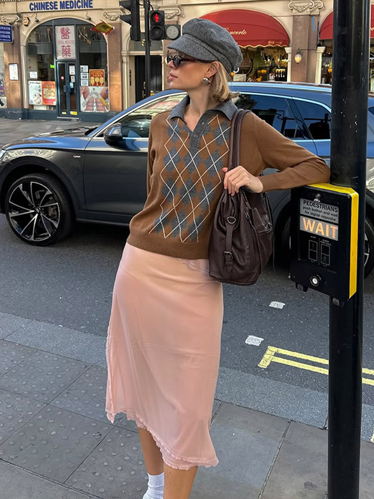 Diseño de moda color de choque corto impresión jersey jersey suéter de cabeza para mujeres 2025 otoño nuevo estilo transfronterizo europeo y americano