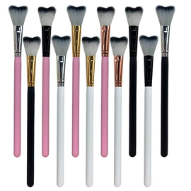 化妆刷、刷包;粉扑、美妆蛋;其他美妆工具