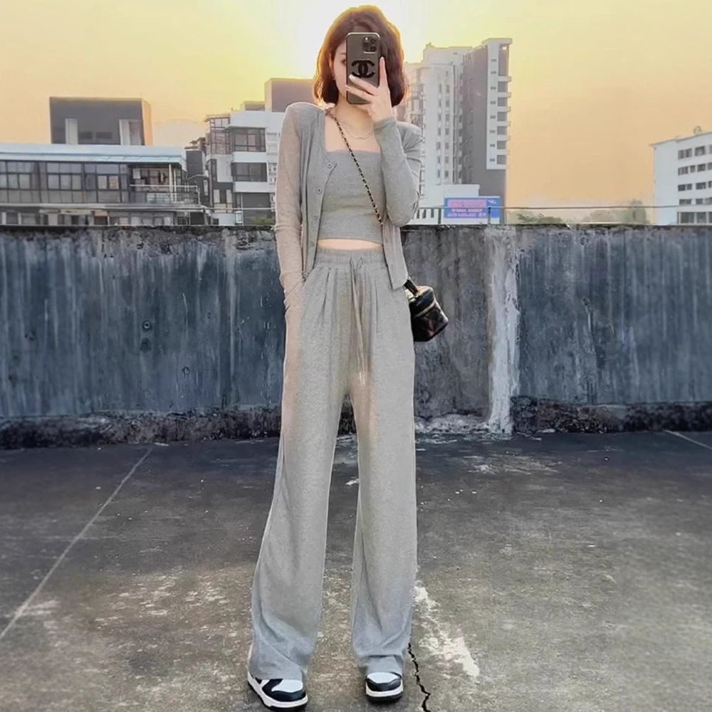 Casual Sports Suit for Women, Autumn New Style, Popular Hong Kong Style, High-End, Street-Style Korean Style Sweatshirt, Wide-Leg Pants Three-Piece Set