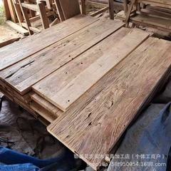 古いニレ材の板、家庭用木製丸太板、階段踏み板、古い木の板、モダンでシンプルな装飾板