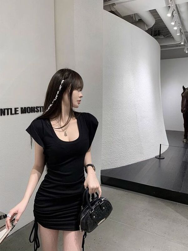 スリムで甘い黒のスカート、女性のサマードレス、ヒップカバー、スリムフィット、ショートスイート＆スパイシースカート、ハイエンドカレッジスタイル|undefined