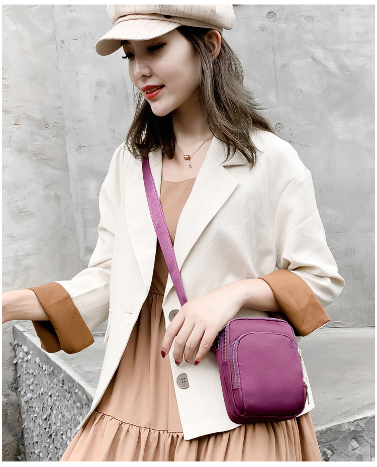 Women's Small All Seasons Nylon Solid Color Fashion Square Zipper Crossbody Bag display picture 1