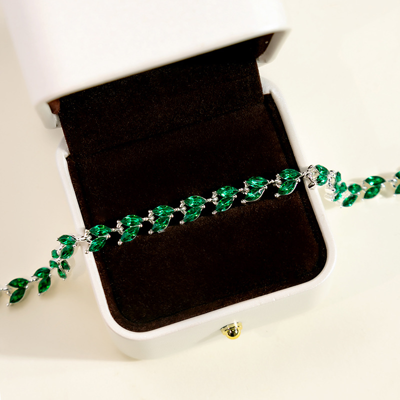 Glam Leaf Heart Shape Alloy Inlay Rhinestones Women's Bracelets display picture 7