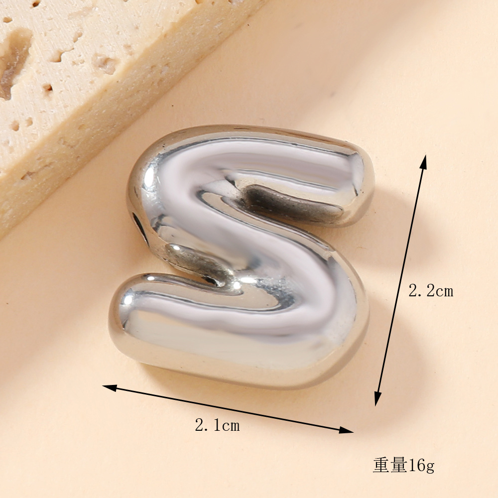 Colgante único venta cruzada de burbujas de fundición 26 collares de letras inglesas accesorios colgante DIY joyas de acero inoxidable