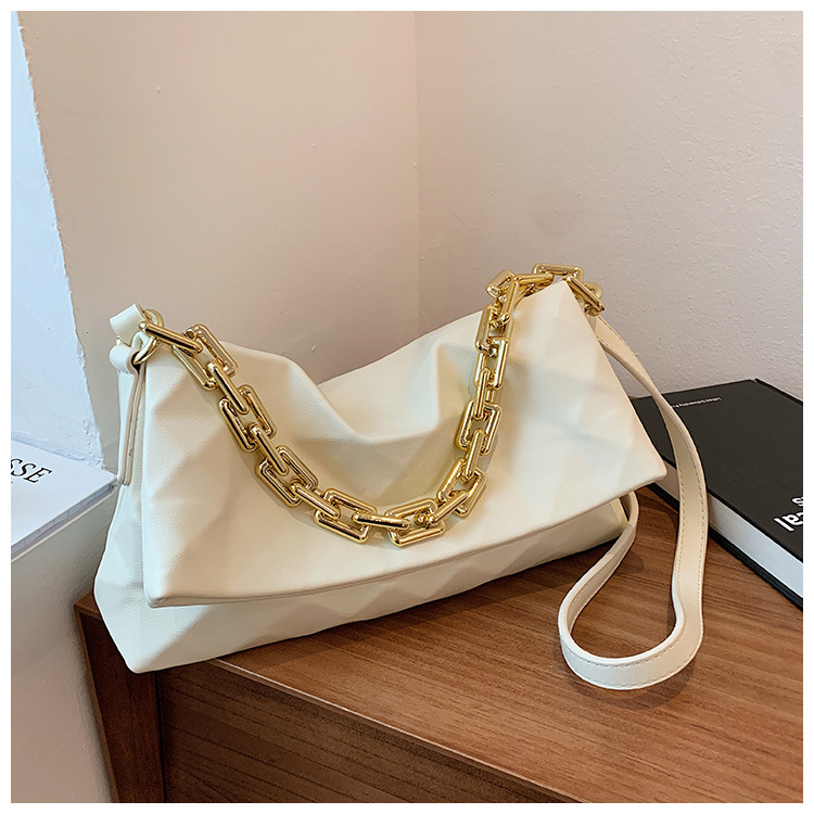 Acrylic Thick Chain Women's Bag Geometric Pattern 2021 Summer New Fashion Messenger Bag Shoulder Underarm Bag display picture 3