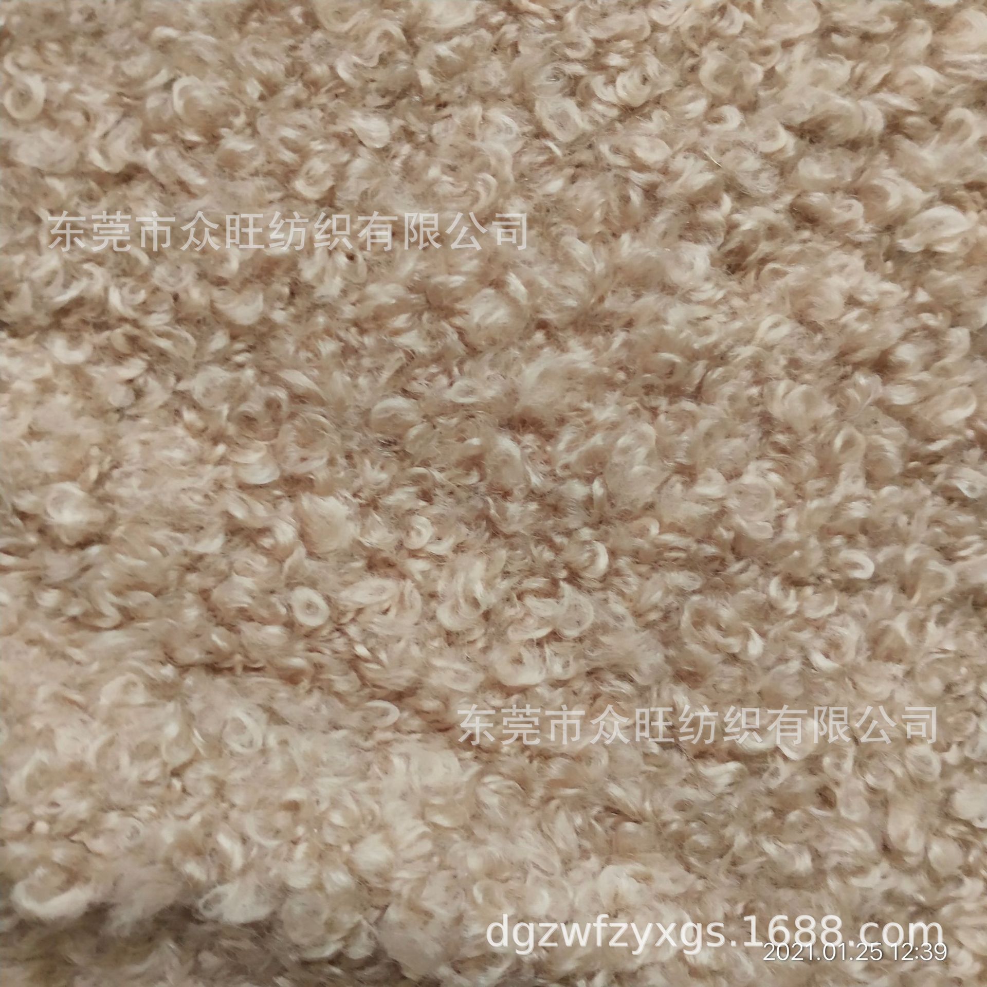 厂家批发2.5s羊毛大圈圈纱手勾纱手编纱品质品牌毛衣服装花式毛纱