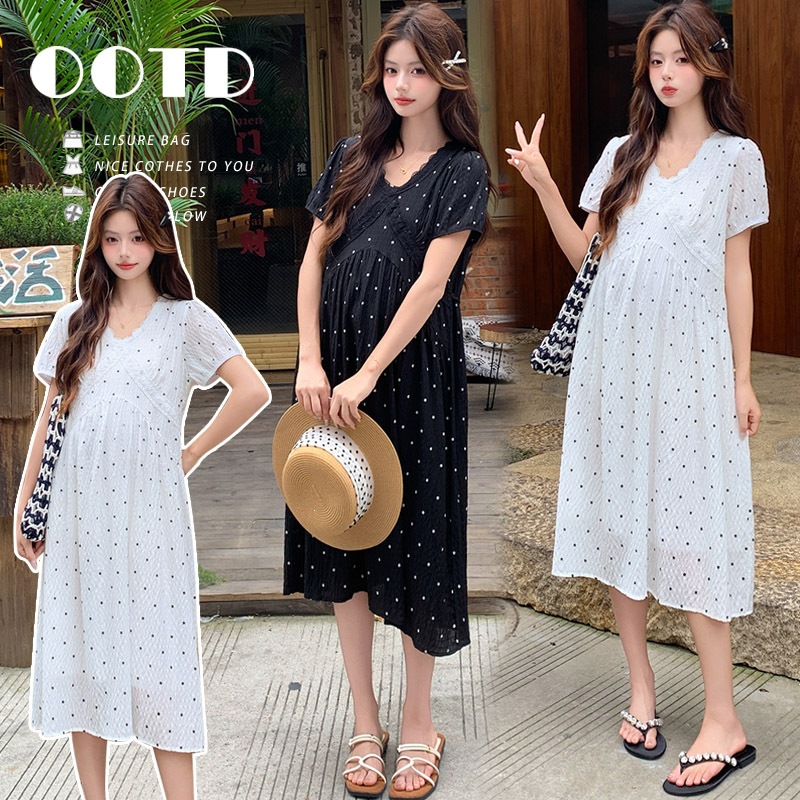 Maternity dress for summer 2026, new style, loose and slimming, small floral print, mid-length, tummy-covering, trendy, suitable for outdoor wear