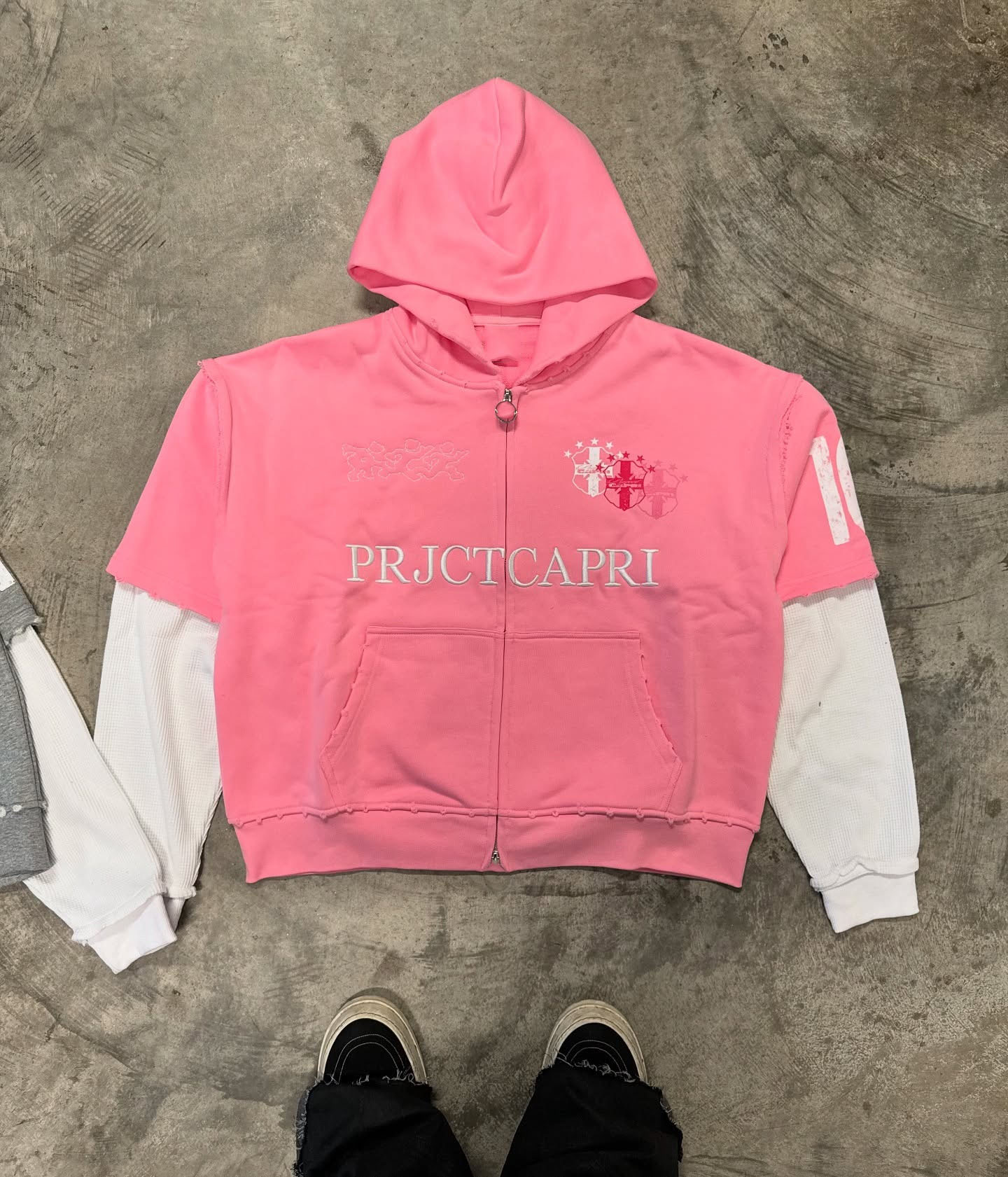 Herrenbekleidung Europäischer und amerikanischer amerikanischer Straßenbuchstaben-Charakterdruck Loses, lässiges Langarm-Kapuzenpullover-Sweatshirt_voghion.com