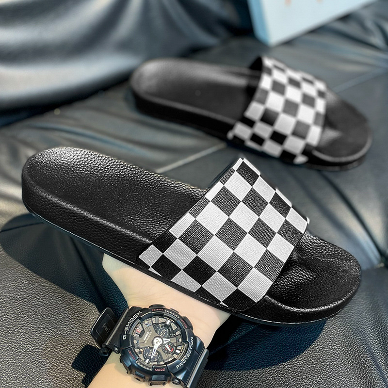 Verano al aire libre desgaste de los hombres transfronterizos de fondo suave caída sensación más tamaño deportes ocio al aire libre de una sola palabra de tablero de damas sandalias a cuadros