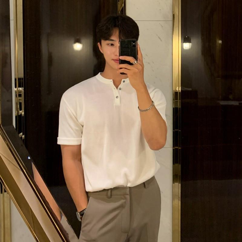 Light mature short-sleeved T-shirt men's Korean-style trendy summer thin round neck high-grade slim-fit ice silk knitted bottoming shirt Light mature short-sleeved T-shirt men's Korean-style trendy summer thin round neck high-grade slim-fit ice silk knitted bottoming shirt