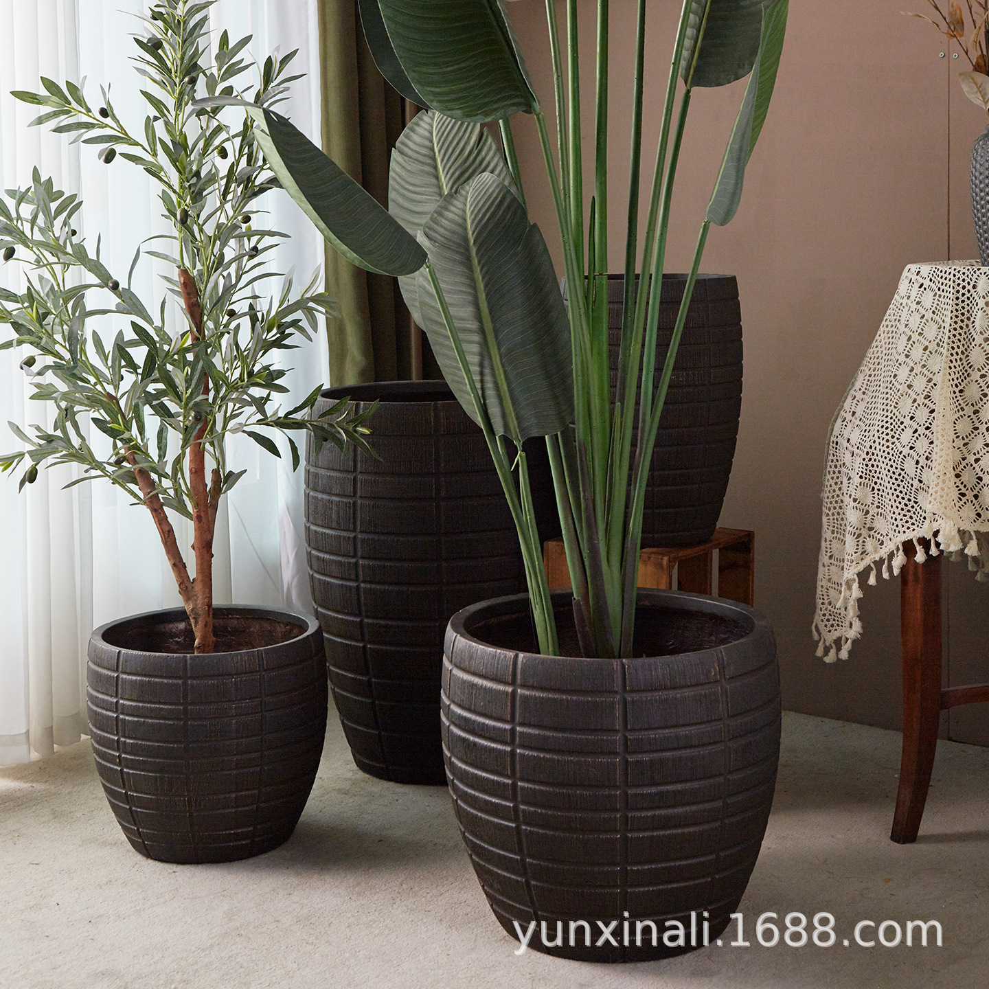 Creativo estilo nórdico de alta calidad negro oro magnesio barro relieve de gran calibre maceta interior centro comercial Nan Tian bambú ornamentos verdes