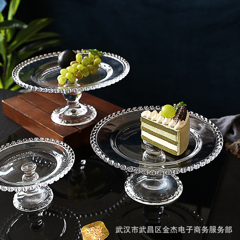 Transparent Glass Tall Plate Household Dessert Plate Heart Edge Wedding Cake Plate Dust Cover Creative Fruit Plate Ornaments Transparent Glass Tall Plate Household Dessert Plate Heart Edge Wedding Cake Plate Dust Cover Creative Fruit Plate Ornaments
