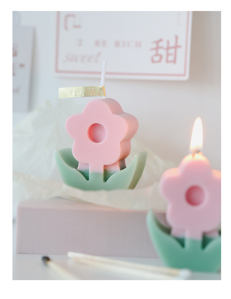 Fashion Flower Paraffin Candle 1 Piece display picture 4