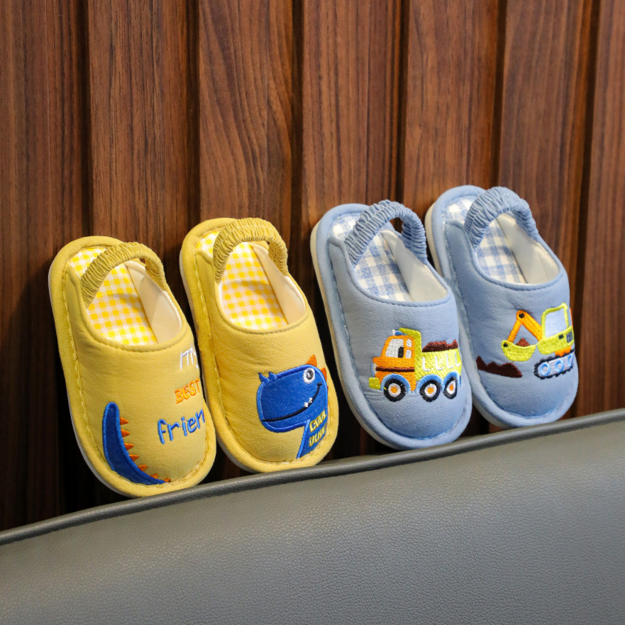 Autumn cartoon men's slippers for boys