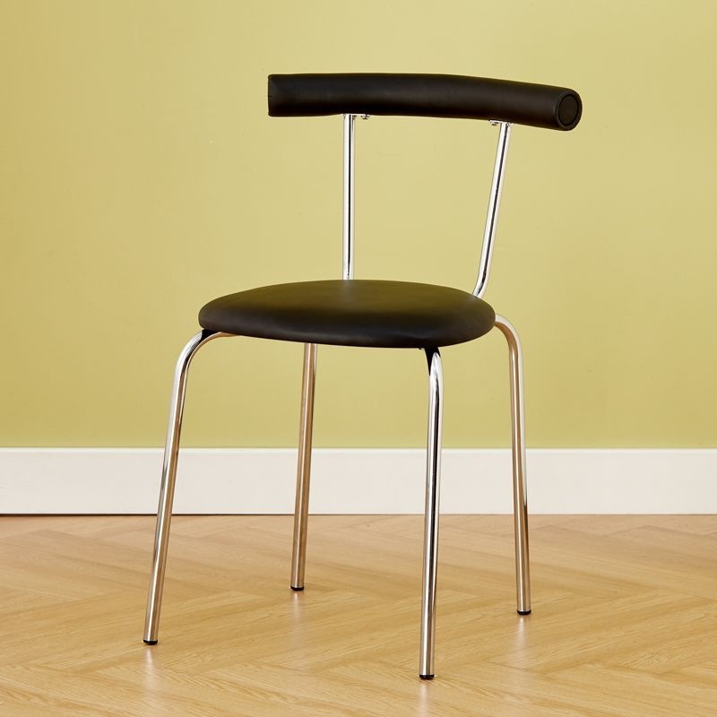 Silla de rollos de huevo negra y plateada