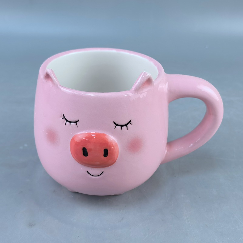 Taza de cerámica de vaca de dibujos animados encantadora regalo de mano creativo taza de agua para beber animales transfronterizos de alto valor facial taza de nube blanca Tu Ma