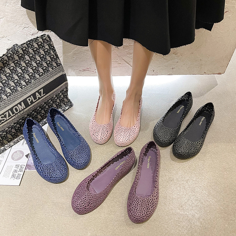 Women's plastic sandals summer non-slip thick-soled comfortable maternity shoes wedge hole shoes hollow nurse shoes wholesale Women's plastic sandals summer non-slip thick-soled comfortable maternity shoes wedge hole shoes hollow nurse shoes wholesale