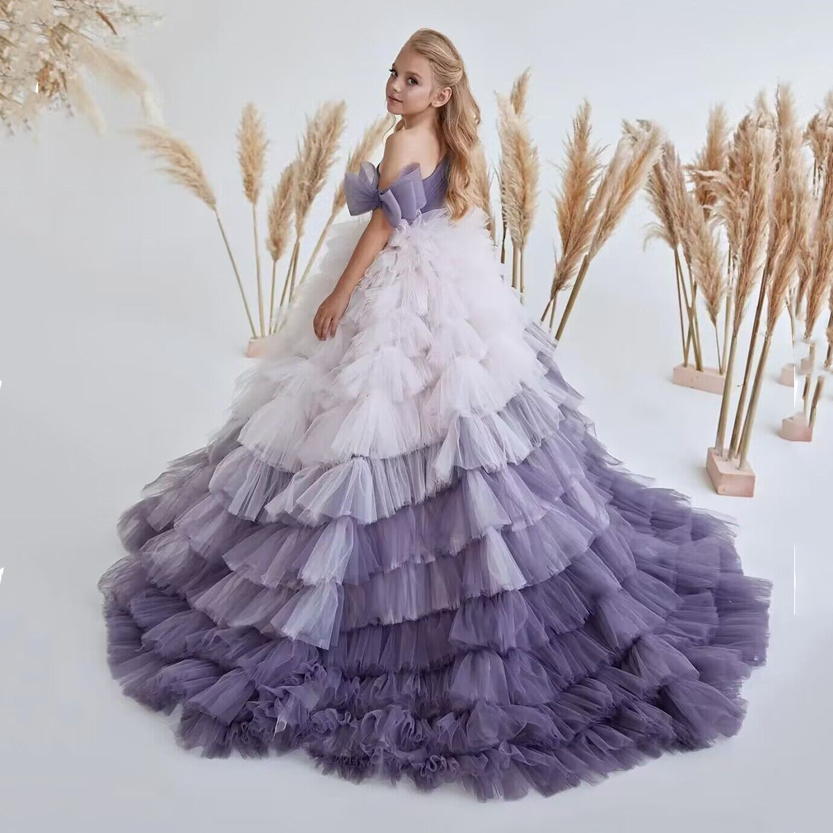 Mädchen Stufenkleid Als Festkleid Für Auftritte In Lila Blumen_voghion.com