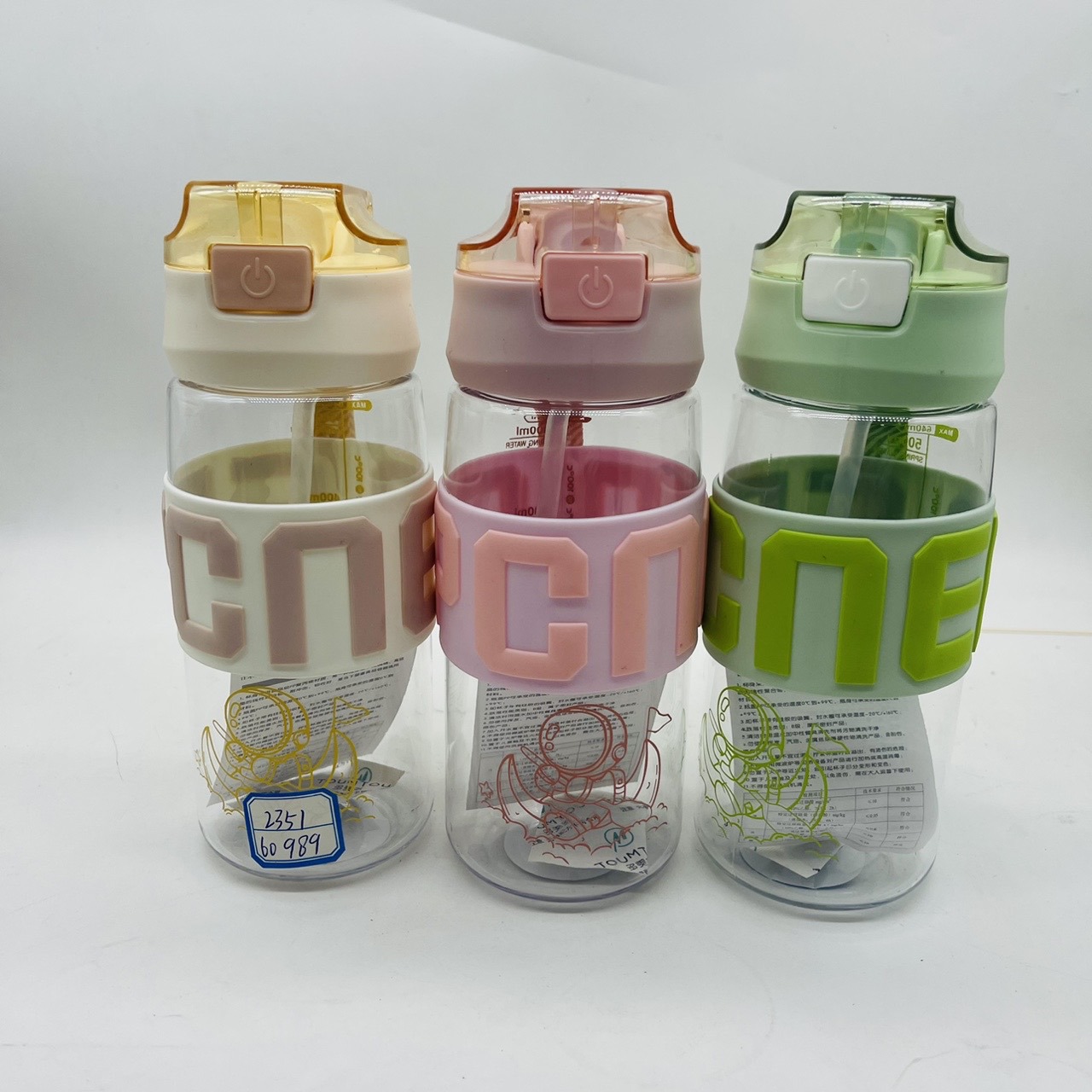 Dometo 2024 nueva taza deportiva 650ml taza de paja de plástico estudiantes taza portátil hervidor de agua al aire libre al por mayor