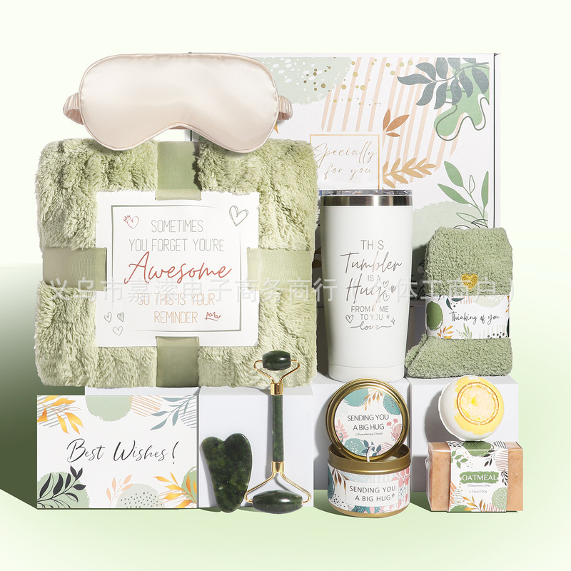 Gua Sha Board Roller Facial Care Set Eye Mask Socks Blanket Gift Set Aromatherapy Candle Bath Gift Box Gua Sha Board Roller Facial Care Set Eye Mask Socks Blanket Gift Set Aromatherapy Candle Bath Gift Box
