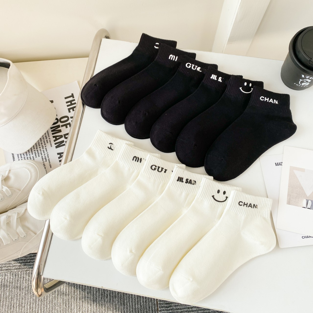 작은 X 편지 흰색