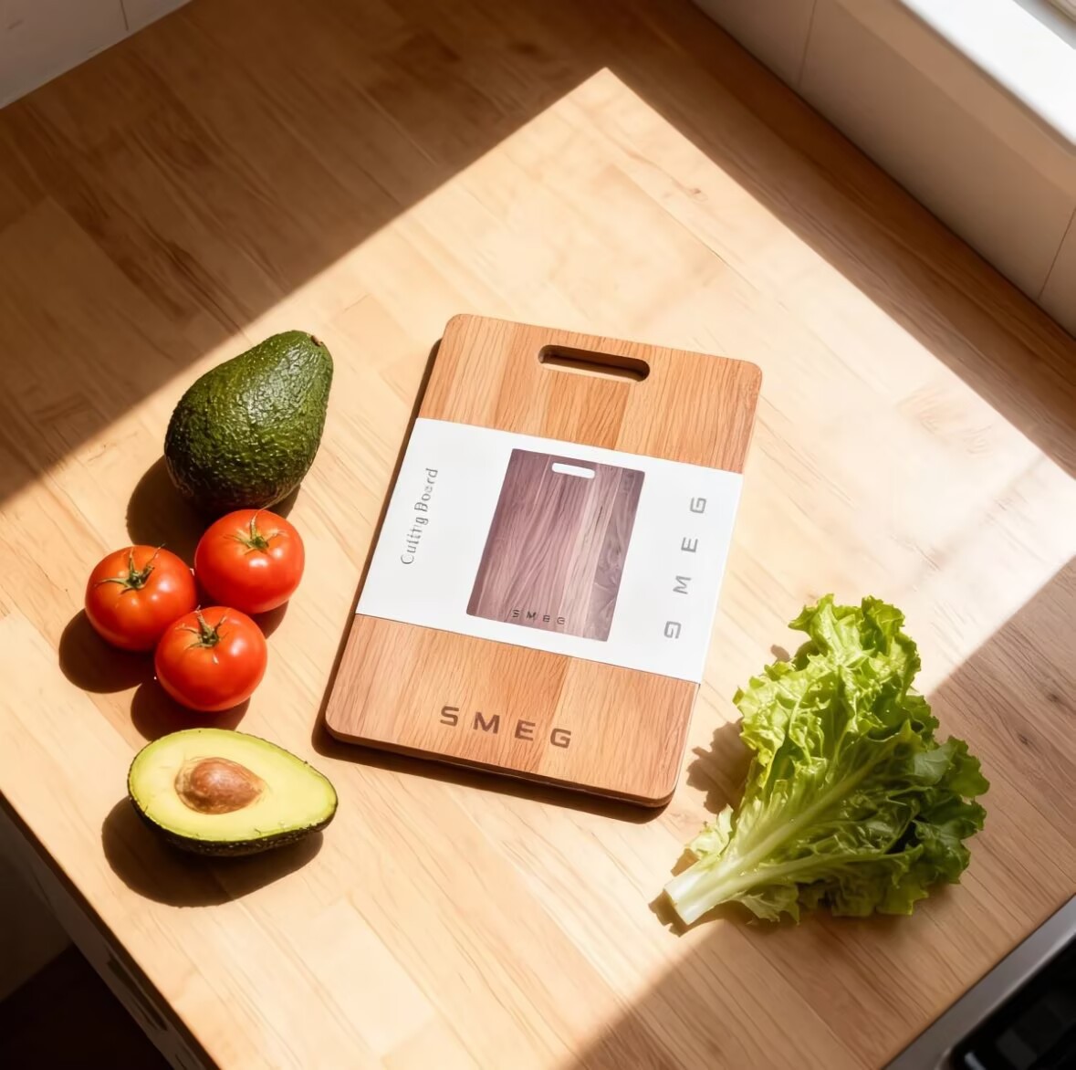 SMEG co-branded solid wood cutting board for home use, antibacterial and mold-resistant, kitchen chopping board, fruit cutting board, vintage style