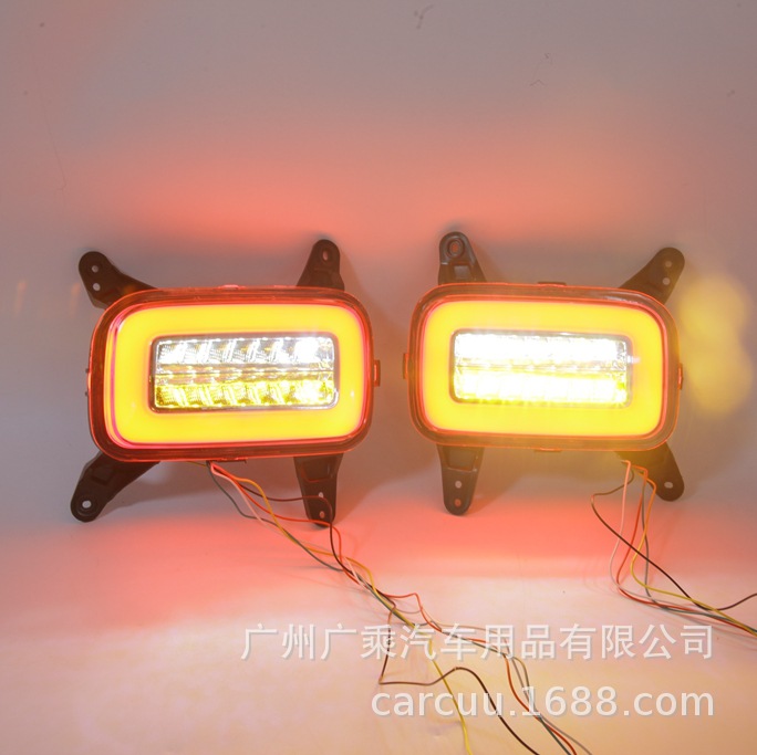 Aplicable a la luz de la barra trasera 19 - 21 Modelos modernos de la luz de la barra trasera de la luz de freno de la luz de dirección