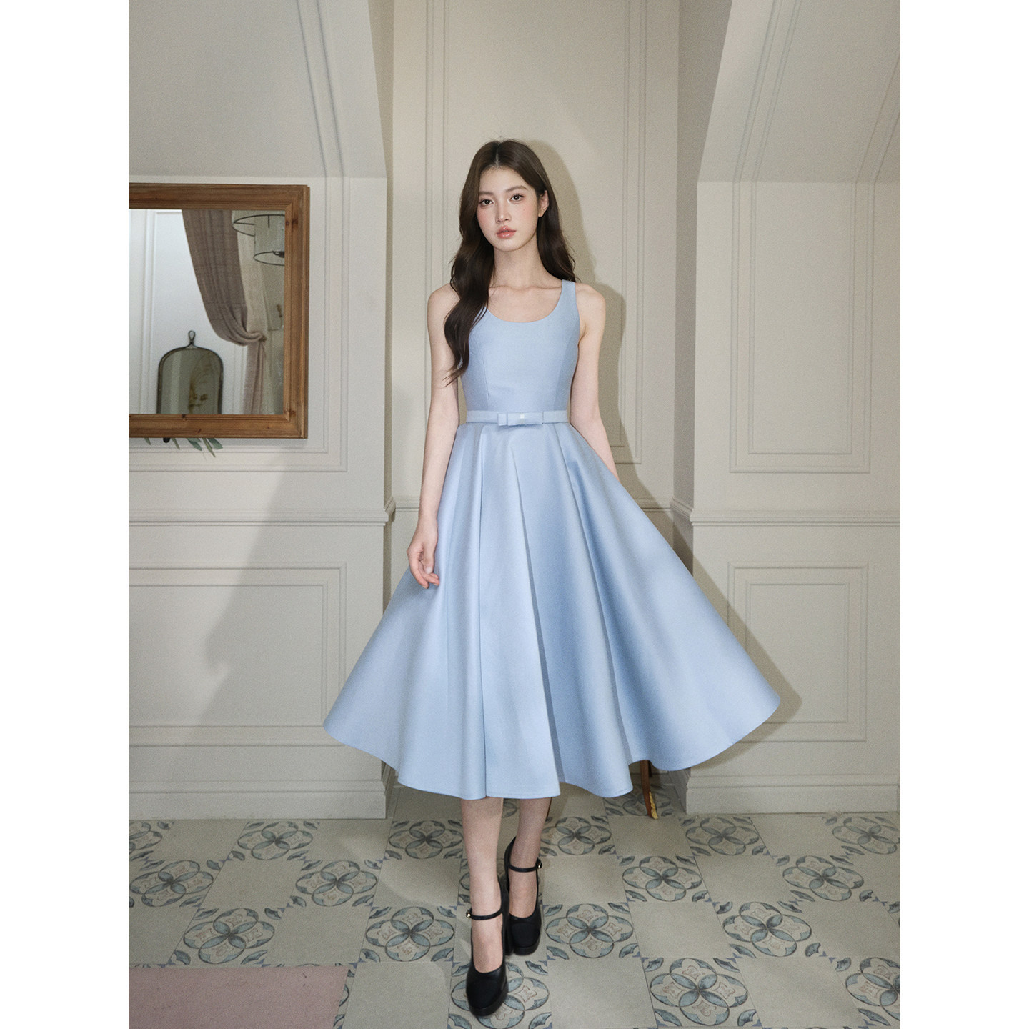 Bow-Tie Hepburn Long Dress, French-Style Waist-Cinching Dress, Blue Satin Gown, Elegant Dress for Women, Wholesale from Physical Store
