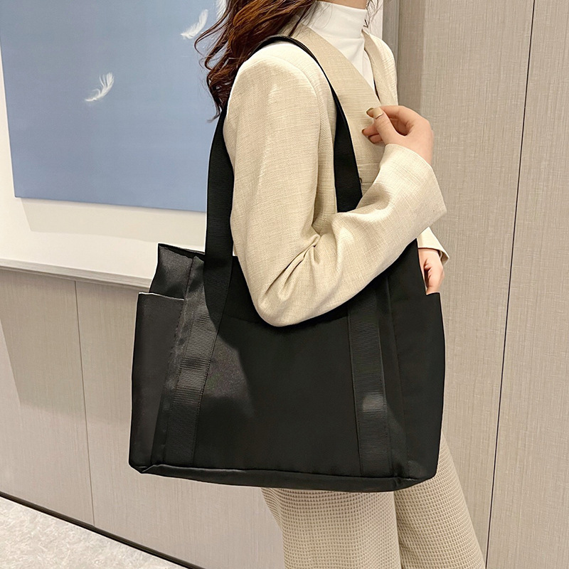 Modische Nylon Umhängetasche Für Damen Große Schultertasche_voghion.com
