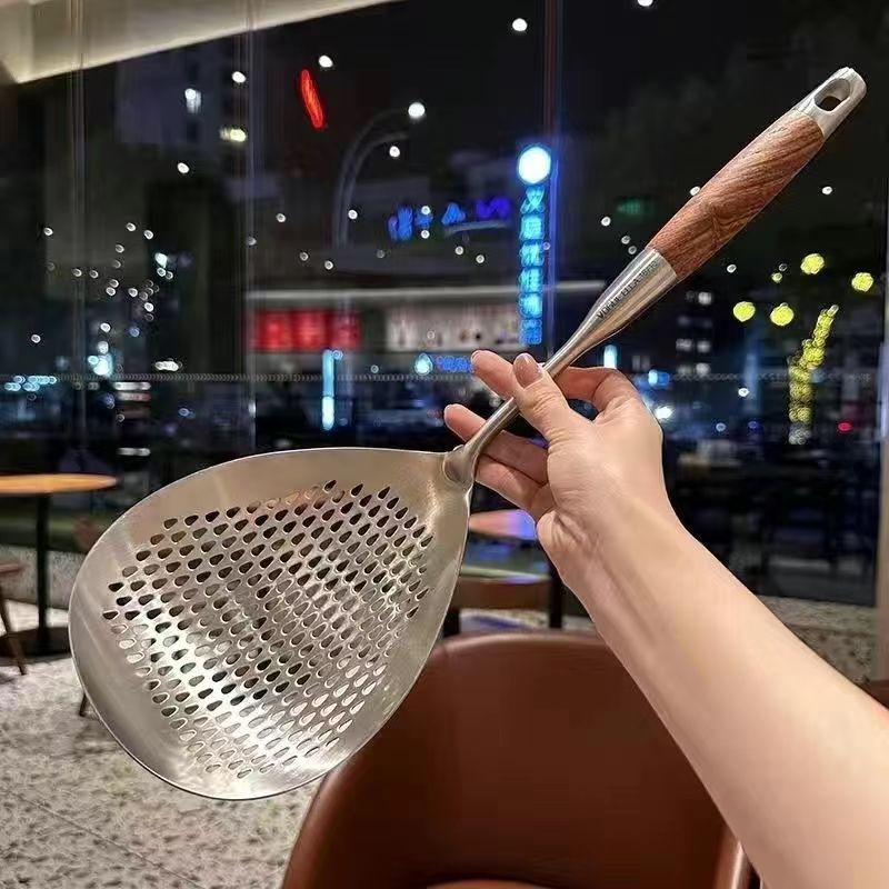 ステンレス製ヌードルスプーン、餃子スプーン、油ザル、家庭用キッチン用厚く幅広のザル、鍋用ザル|undefined