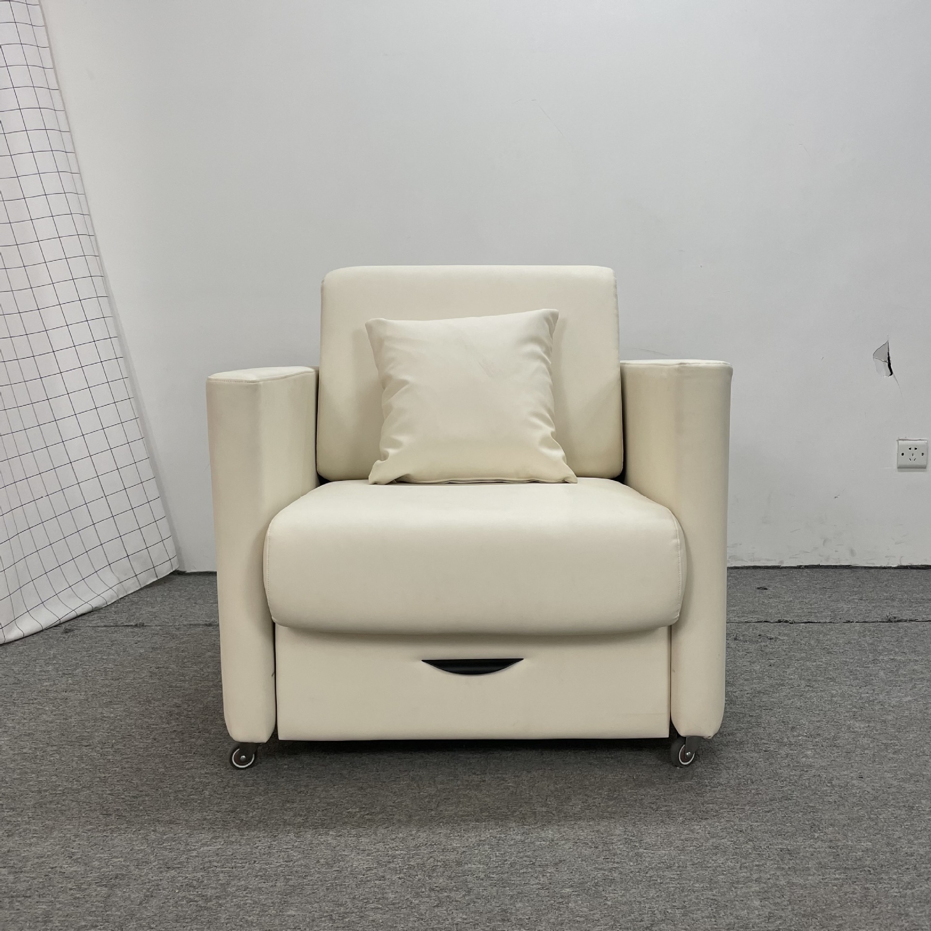 Almacenamiento plegable multifuncional de una sola persona balcón sofá cama de almuerzo tecnología tela de cuero silla de acompañamiento médico