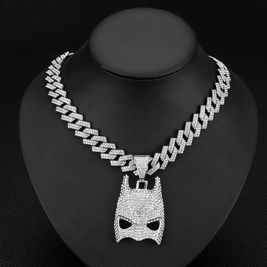 Batman Peripheral Mask Cuban Hip Hop Jewelry Personalized Necklace_voghion.com
