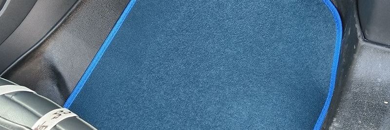 Car mat for cleaning, anti-slip, anti-dirt, easy to clean, full protection mat, TPE wrap-around mat, suitable for cars, with a velvet surface