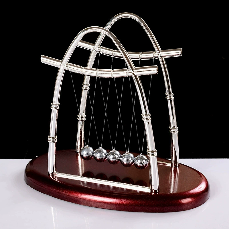 Newton's Cradle Desk Toy — Pendulum Ball Desktop Ornament, Metal Frame, 9×7.5×9.5 cm