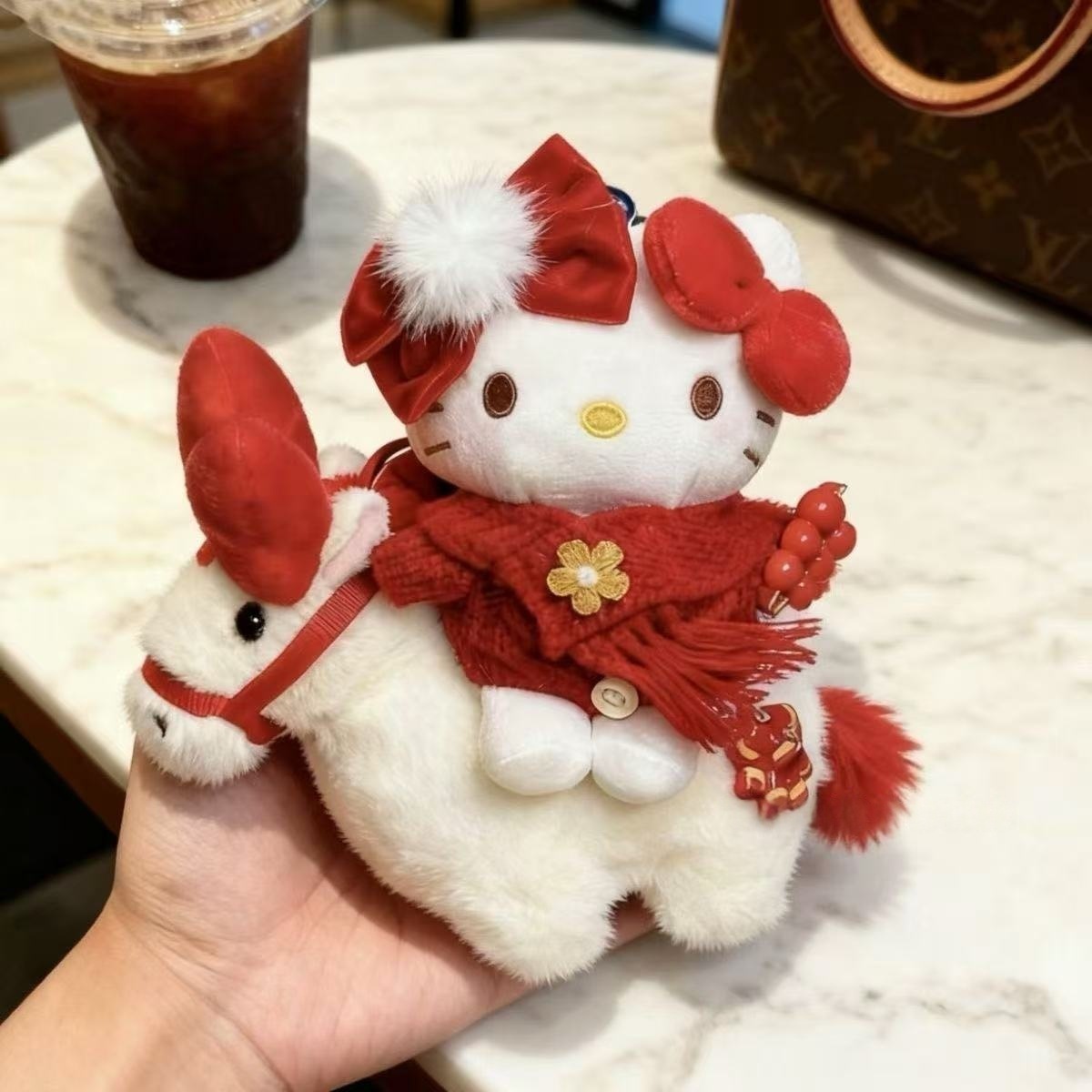 HelloKitty包挂件马年限定凯蒂猫玩偶挂饰春节系列礼物钥匙扣