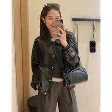 环保皮衣 肉感抓皱压花小翻领宽松短款黑色上衣外套女秋F0906P