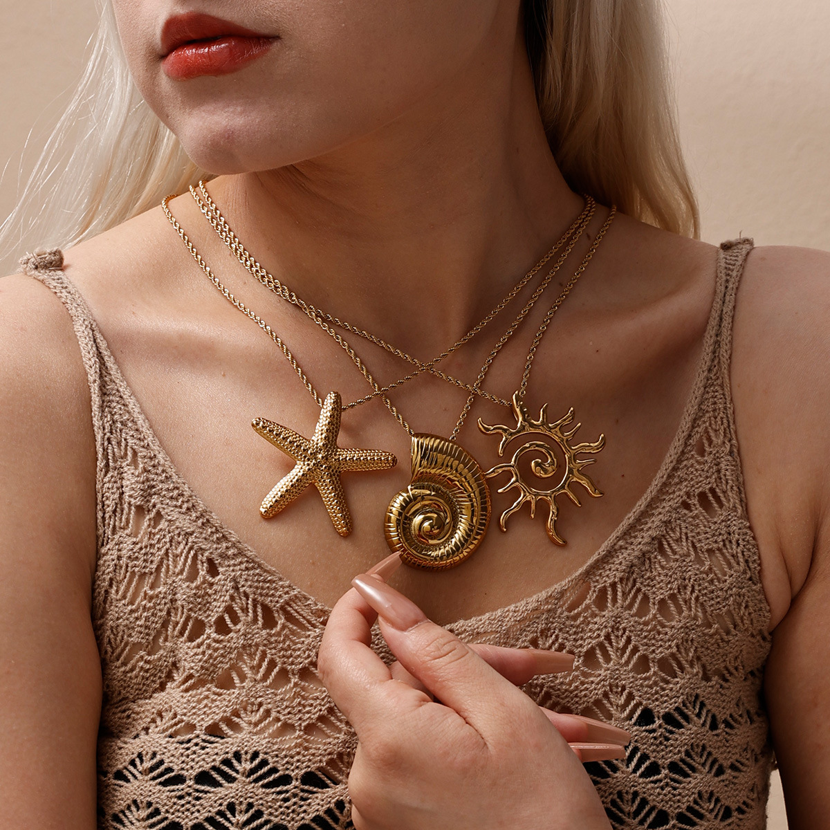 Taena Cross-border 18k oro titanio acero collar femenino diseño de nicho estrella de mar concha cadena de sol ins cadena de clavícula joyería