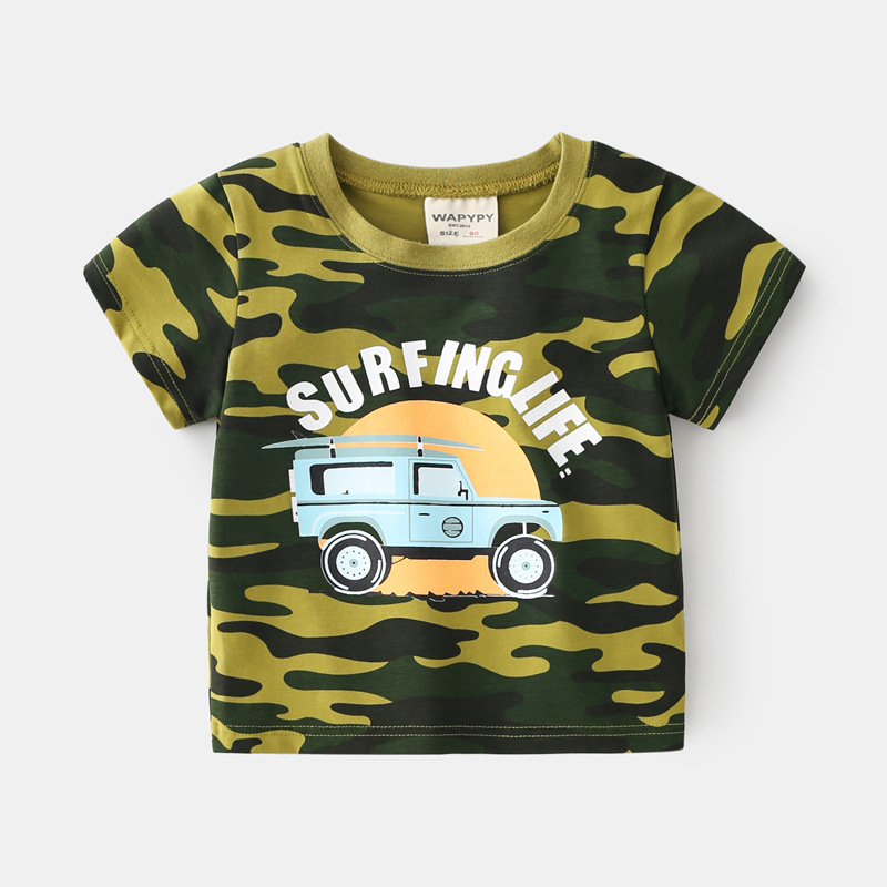 children's summer camouflage short sleeve T-shirt for boys with a…