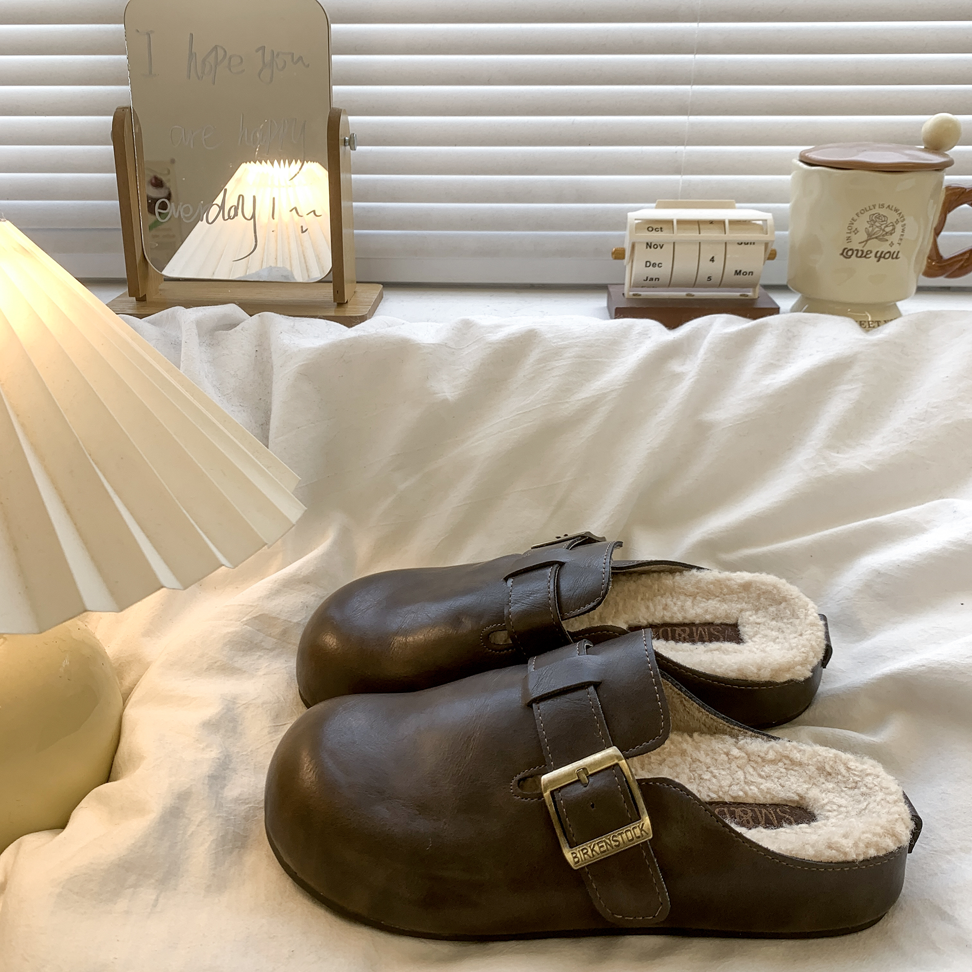 厚底皮面包头半拖鞋女秋冬外穿2025新款简约舒适百搭加绒勃肯棉拖