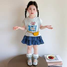 外贸女童短袖套装夏季2026新款儿童休闲T恤女孩格子蛋糕裙两件套