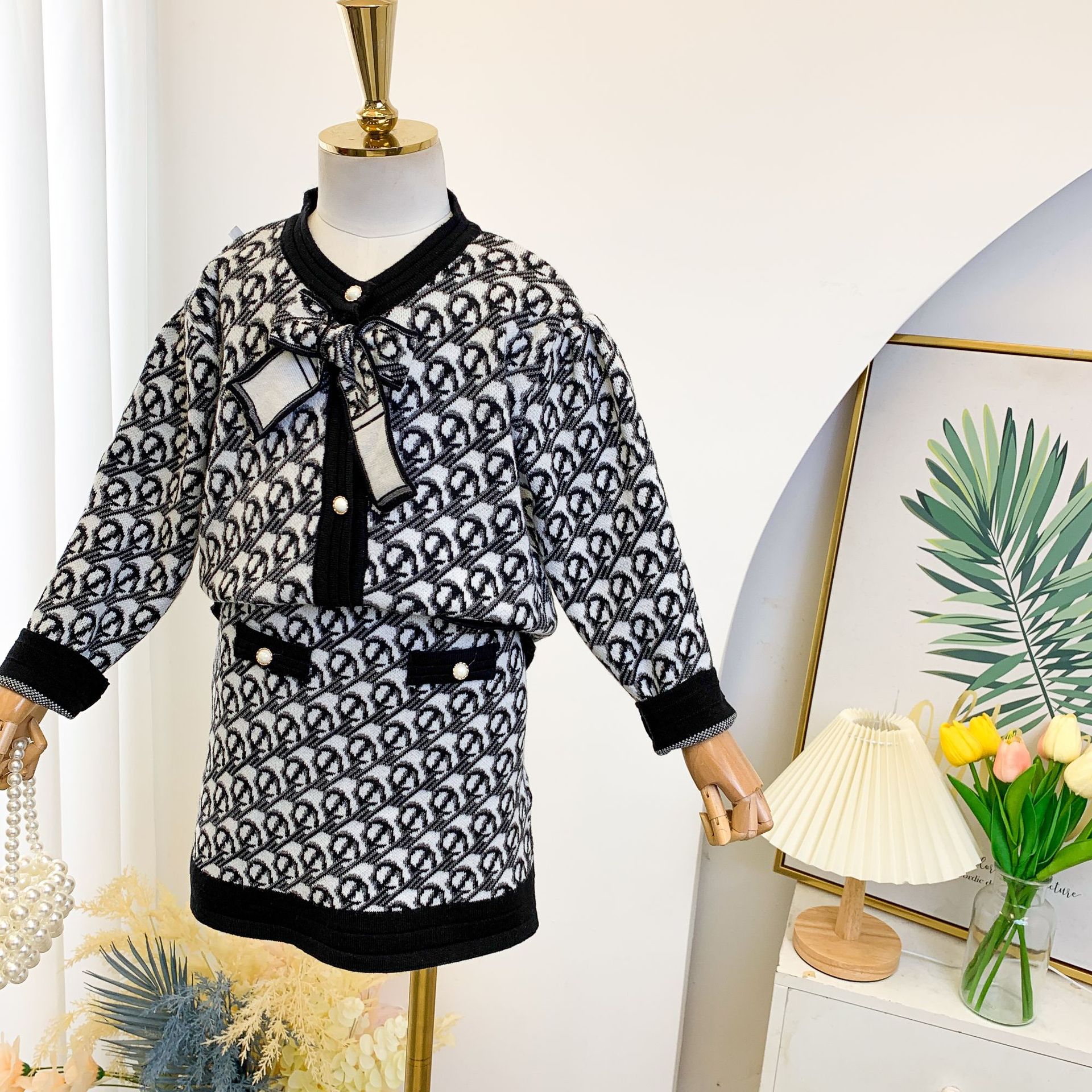 Little Fragrant Wind Thousand Bird Checker Rundhalspullover Wickelrock Zwei modische Herbst- und Wintermode für Mädchen_voghion.com