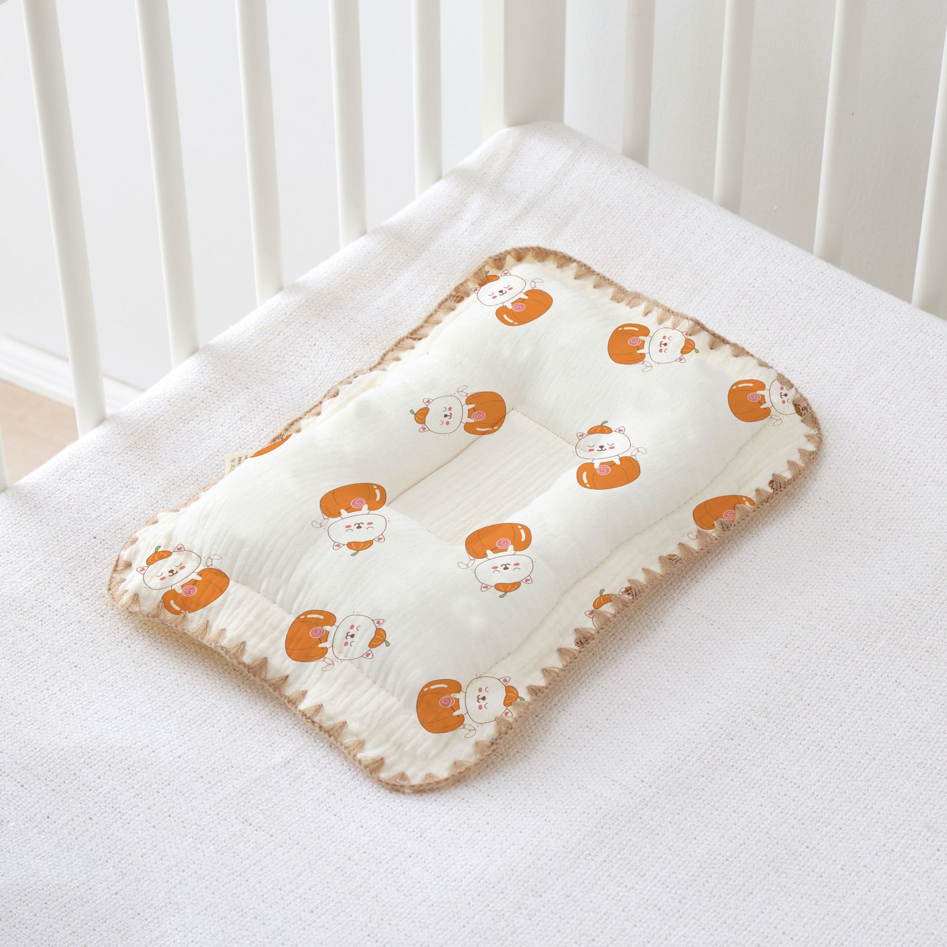 赤ちゃんの定型枕は0 ~ 6ヶ月以上です。