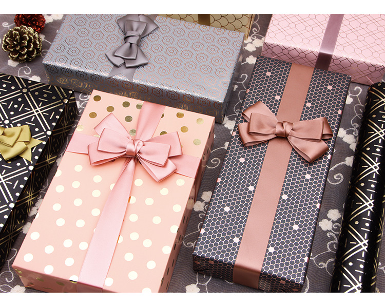 Valentinstag Süß Geometrisch Punktmuster Papier Gruppe Zubehör Für Geschenkverpackungen display picture 1